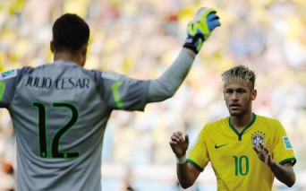 L'attaccante Neymar e il portiere Cesar