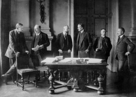 La firma del trattato di Versailles